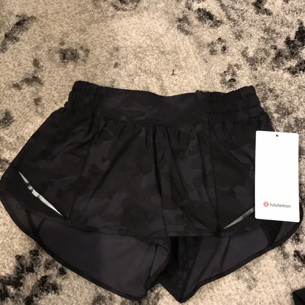 NWT lululemon hotty hot short 2